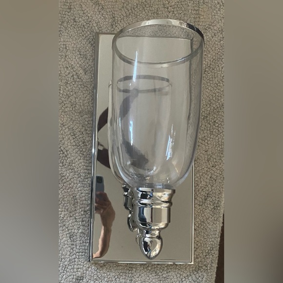 Modern wall sconces. - Picture 2 of 4